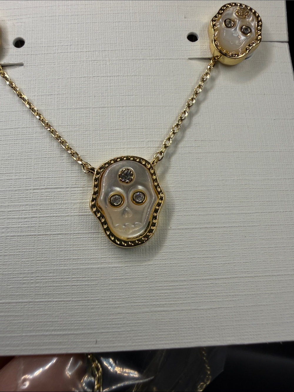 Kendra Scott Gold and Pearl Skull Pendant Necklace with Matching Studs (64) - Picture 2 of 3